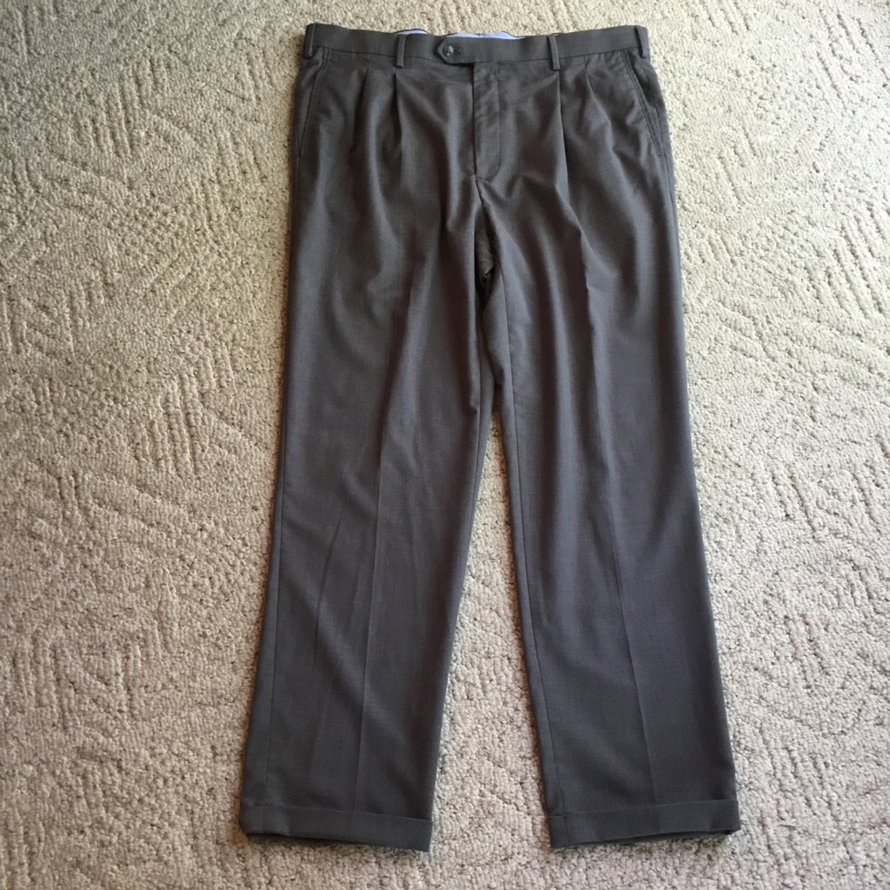 Roundtree & Yorke Gray Dress Pants